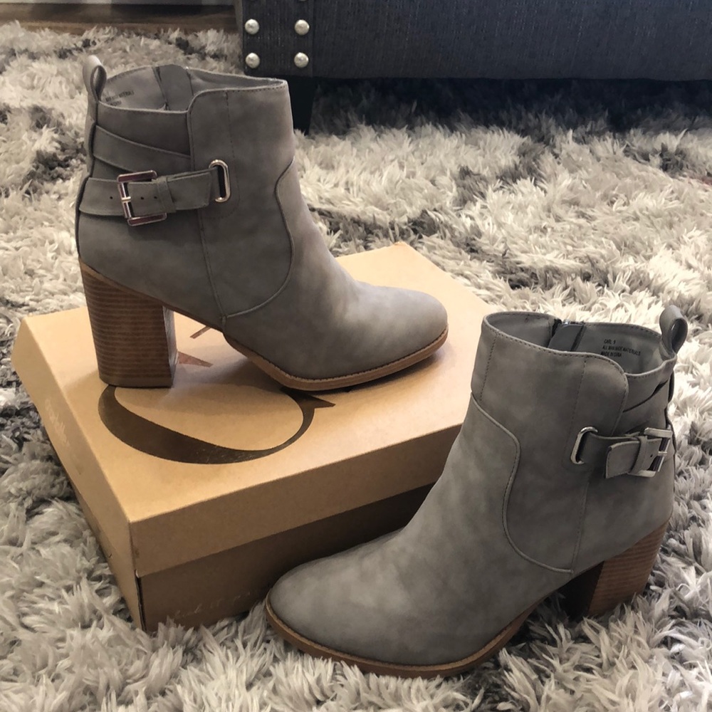 Charlotte Russe Gray booties
